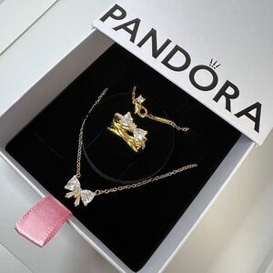 Pandora Golden Sparkling Bow Jewelry Set